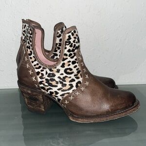 MISS MACIE HONEY HUSH leopard western cowgirl heeled ankle boots booties